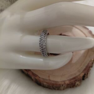 Elegant Silver Band Ring